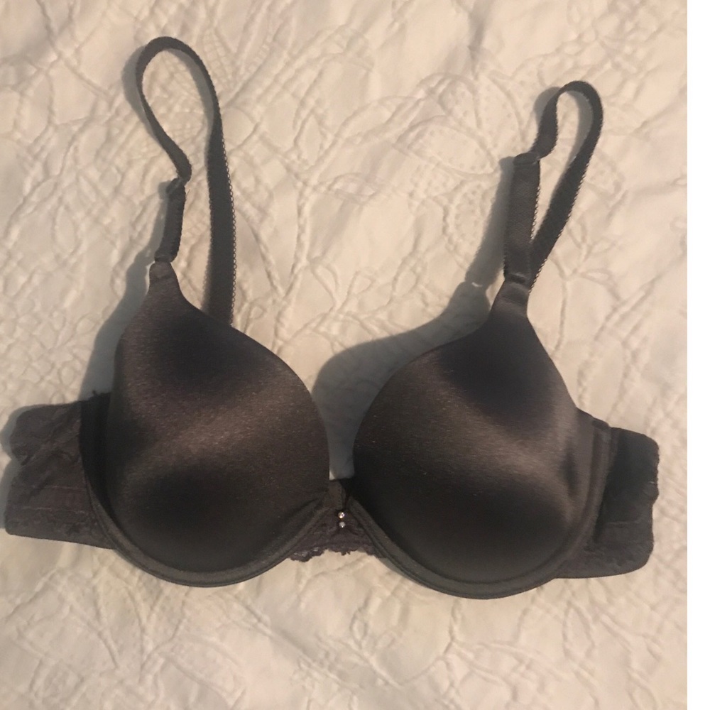 Vanity Fair Bra - Size 34B